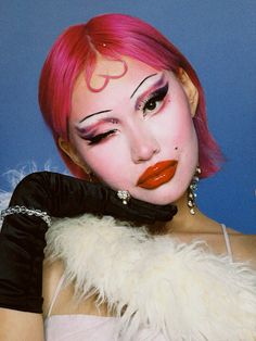 Valentines Drag Makeup, Pink Drag Makeup Looks, Pink Drag Makeup, Pink Editorial Makeup, Pink Clown Makeup, Queer Photoshoot, Goth Drag