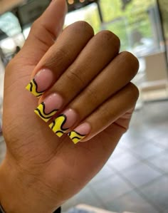 Nail Cam, Popular Nail Art, Spring Nail Trends, Hard Nails, Classy Acrylic Nails