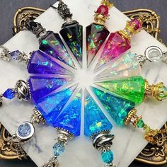 Magic Bottles, Pretty Jewelry Necklaces, Crystal Aesthetic, Fantasy Props, Magical Jewelry, Fancy Jewelry, Fantasy Jewelry, Cool Items, Pretty Jewellery