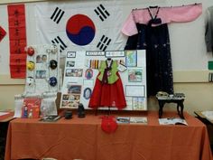 International Fair School, Multicultural Night At School Ideas, International Night School Ideas, Korean Classroom, Culture Fair, Korean Decoration, South Korea Culture