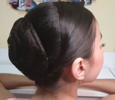 17/06/24 Ballet Bun Styles, Slick Back Ballet Bun, Ballet Hairstyles Aesthetic, Ballet Performance Hair, Runway Updo, Hairstyles For Ballet, Contemporary Dance Hairstyles, Low Ballet Bun, Ballet Hairstyle