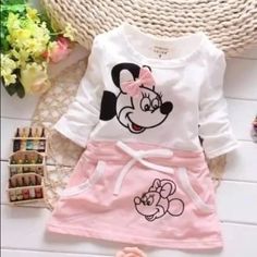 This Cute Toddler Dress Is Perfect For Any Kid That Loves Minnie. Minnie Mouse Dress Features: Cotton Above The Knee Length Comes In Blue Or Light Pink Minnie Mouse Dress Toddler, Mouse Dress, Minnie Mouse Dress, Stitching Dresses, Party Kleidung, Girls Cartoon, Childrens Dress, Girls Party Dress, Dresses Kids Girl