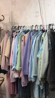 Online Thrift Store Aesthetic, Vintage Clothing Store Aesthetic, Vintage Thrift Store Aesthetic, Thrift Stores Aesthetic, Thrift Clothes Aesthetic, Vintage Thrift Shop Aesthetic, Vinted Aesthetic, Vintage Store Aesthetic, Aesthetic Thrift Store