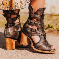 Shop the exclusive BRAVE sandal at FreebirdStores.com. Official site for FREEBIRD STORES. Exclusive Handcrafted Boots & Booties. Free Shipping & Free Returns. Freebird Boots, Whip Stitch, Handcrafted Boots, Pump It Up, Fancy Shoes, Outfit Inspo Fall, Stitch Design, Stacked Heel, High Heel Sandals