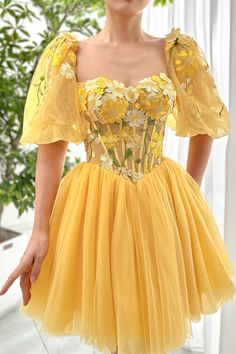 Fashion Billboard, 3d Floral Dress, فستان زهري, Floral Floor, Knee Length Wedding Dress, Character Clothes, Mini Wedding Dresses, 2024 Prom, Floral Corset