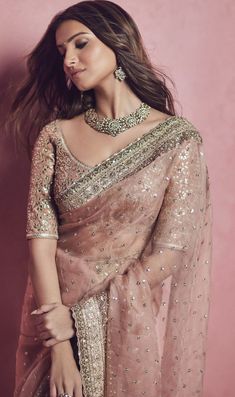 Reception Saree, Tara Sutaria, Simple Saree Designs, Indian Bride Outfits, Fashionable Saree Blouse Designs, Fancy Sarees Party Wear, Traditional Indian Dress, Indian Fashion Saree, Saree Designs Party Wear