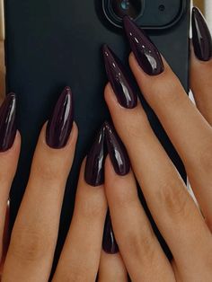 Purple Nails Acrylic Aesthetic, Fall Nails Deep Purple, Very Dark Purple Nails, Deep Purple Almond Nails, Dark Purple Aesthetic Nails, Nail Inspo Dark Purple, Dark Nails Almond Shape, Dark Purple Almond Acrylic Nails, Witch Nails Aesthetic