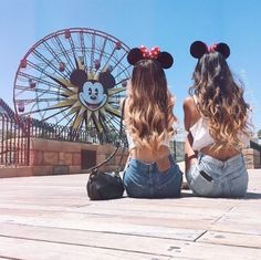 Pinterest-lindsay paez Disney Photo Ideas, Shotting Photo, Best Friend Photos, Disney Photos, Insta Pictures, Bff Goals