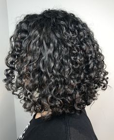 Shoulder Length 3b Hair, Back Of Curly Hair, Short Curls Hairstyles, Curly Hair 3c, Long Curly Hair Men, Curly Hair Trends, Hair Doctor