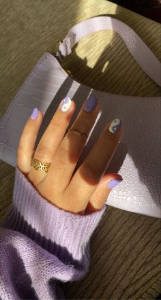 Purple names with yin and yang design Purple Nail Designs Short Nails, Really Cute Nails Short, Cute Nail Ideas For Really Short Nails, Nail Inspo Shellac, Nail Designs For Really Short Nails, Yin Yang Nails Acrylics, Shellac Nail Designs Short, Purple Yin Yang Nails, Purple Fire Nails