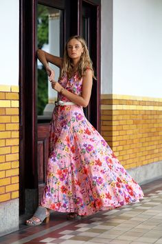 Melody Sleeveless Maxi Dress - Pink Blossom - Tulle and Batiste Flattering Maxi Dress, Romantic Maxi Dress, Bohemian Diesel, Classy Dresses, Golden Oldies, Womens Floral Dress, Pink Blossom, Love Song, Mini Slip Dress