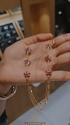 Best Gold Jewellery Designs, Lightweight Indian Gold Jewellery, Indian Chains Gold, Trending Necklaces Gold, Baby Necklace Gold Indian, Lightweight Gold Necklace Indian, Maharaja Jewellery, Simple Antique Necklace Gold