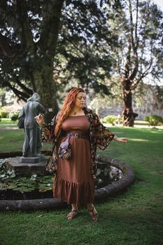 Fern and Forest Fruits Robe Sylky Clothing Cardigan Kimono - Etsy Spain Bohemian Brown Kimono For Fall, Garden Witch Outfit, Art Teacher Fashion, Boho Witch Outfits, Garden Witch, 2025 Goals, Boho Witch, Forest Cottage, Forest Fruits