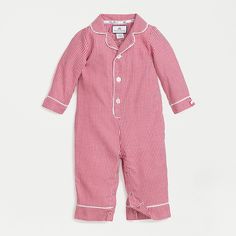 Petite Plume was inspired by the desire to create sophisticated and comfortable sleepwear in the most exquisite cotton available. With Petite Plume, your family will be tucked in love and off to dreamland. Bonne nuit. Gingham print dating back to the 17th century is a staple. Our romper is made of the softest brushed fabric, which will allow your little one to walk, crawl or relax in comfort. Romper Pajamas, Fly Baby, Gingham Romper, Winter Romper, Christmas Pajamas Kids, Vintage Boy, Kids Closet, Christmas Feeling