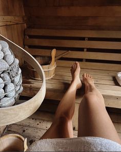 Cedar Sauna, Hot And Cold Therapy, Vision Board Pictures, Boost Your Immune System, Bath And Body Care, Wellness Spa, Wellness Routine, Cabin Life, Cold Therapy