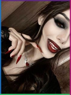 Vampire Style Makeup, Romantic Goth Eye Makeup, Dark Vampire Makeup, Vampire Girl Makeup, Hot Vampire Makeup, Vampire Costume Makeup, Romantic Gothic Makeup