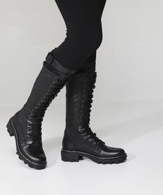 Space Shoes, Tall Combat Boots, Combat Boots Black, Space Fashion, Leather Combat Boots, Mens Casual Dress Outfits, Tall Boot, Rag And Bone, Military Inspired