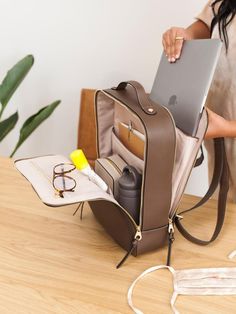 قلادات متدلية, Diy Bag Designs, Travel Purse, Stylish Backpacks, Fancy Bags