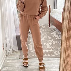 Light Brown Sweat Pants Fall Loungewear Bottoms With Elastic Cuffs, Comfy Joggers With Pockets For Spring, Comfortable Fall Bottoms With Elastic Cuffs, Trendy High-waisted Fall Joggers, Trendy Bottoms With Ribbed Cuffs, Athleisure Bottoms With Elastic Waistband For Day Out, Spring Bottoms With Ribbed Cuffs And Tapered Leg, Trendy Tapered Leg Loungewear Bottoms, Casual Spring Bottoms With Ribbed Cuffs