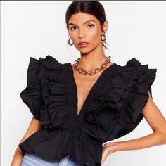 Nwt Nasty Gal Plunging V Neck Ruffle Detail Cropped Blouse. Cropped Silhouette V-Neckline Layered Ruffle Design Zip Closure At Back Never Worn Ruffle Tops Outfit, Ruffle Top Blouses, Black Ruffle Top, Cropped Blouse, Lace Tank Top, Neck Ruffle, Crop Blouse, Online Tops, Black Ruffle