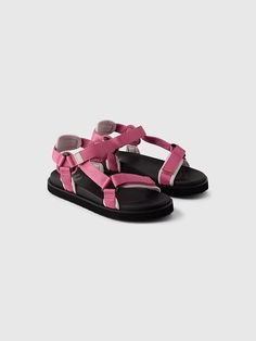 These sandals are made with textile upper.
Rubber gripper sole.
Double straps with adjustable straps.
Hook and loop closure at ankle.
#871749 Diy Clay Crafts, Gap Kids, Diy Clay, Hook And Loop, Clay Crafts, Strap Sandals, Adjustable Straps, Gap, Kids Fashion