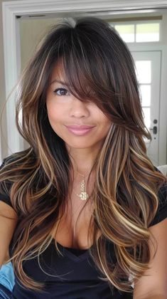 40 Heavy Highlights On Dark Hair Hairstyles That Will Make You Feel Like a Bombshell Dark Hair With Highlights And Layers, Heavy Face Framing, Hair Colour 2024, Heavy Face Framing Layers, Dark Hair With Light Front Face Framing, Heavy Highlights On Dark Hair, Dark Hair Hairstyles, Heavy Highlights, Highlights On Dark Hair