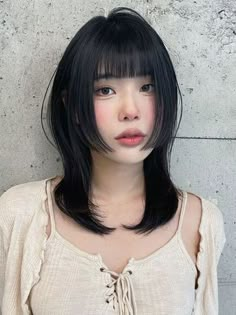 It arrived quickly everything is fine the product can be used. Asian With Bangs, Hime Wolf Cut, Short Japanese Haircut, Short Hime Cut, Hime Cut Short Hair, Short Korean Hairstyles, Hair Styles Bangs, Hime Cut Hairstyles