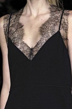 Stella Mccartney Runway, Gamine Style, Pretty Lingerie, Runway Show, Woven Dress, Women's Summer Fashion, Lace Blouse, Fashion Pictures