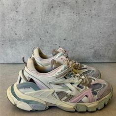 Balenciaga Track 2 Trainer Low Top Sneakers - White Light Blue Pink Fits Us 8-9 Size Available: Us 9 *Note:* I Mentioned Us 8-8.5 In The Title Because These Shoes Can Comfortably Accommodate A Us 8 As Well. Condition: Pre-Owned, Minimally Worn About 2-3 Times. The Condition Is Accurately Depicted In The Photos Provided, As The Shoes Have Been Stored And Unworn Since The Pictures Were Taken. What’s Included: - Pair Of Balenciaga Sneakers - Dustbag Why Selling? No Trade A Retired Sneakers Collecto Balenciaga Track 2, Pretty Sneakers, Color Fits, Balenciaga Women, Balenciaga Sneakers, Balenciaga Track, Pink Fits, Balenciaga Shoes, Low Top Sneakers