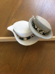 Set of 2 mini cowboy hats Mini Cowboy Hat, Mini Cowboy, Mini Hats, Sailor Hat, Pirate Hats, Slide Slipper, Fascinator, Cowboy Hats, Accessories Hats