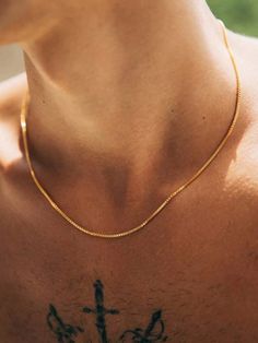 Aesthetic Jewelry Men, Gold Chain Design For Men, Gold Jewelry Men, Men Gold Chain, Jewellery Men, Men Fashion Photoshoot, Minimalist Chain, Chain Necklace For Men