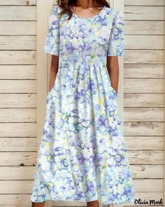 OliviaMark - Classic Printed Fit-and-Flare Dress with a Casual Round Neck Design Flowy Dress Long, Elegant Summer Dresses, Beach Party Dress, A Line Maxi Dress, Cotton Blends Dress, Spring Floral Dress, Mini Dresses For Women, Crewneck Dress, Midi Short Sleeve Dress