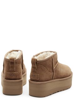 Ugg Shoes Women, Ugg Classic Ultra Mini, Boot Pulls, Suede Flats, Ugg Classic, Outdoor Wear, Suede Ankle Boots, Shoe Collection, Size Guide