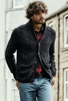 Perfect Travel Outfit, Spiritual Fashion, Marlon Teixeira, Cardigan Outfits, Mens Winter Fashion, Knitwear Men, 가을 패션, Black Cardigan