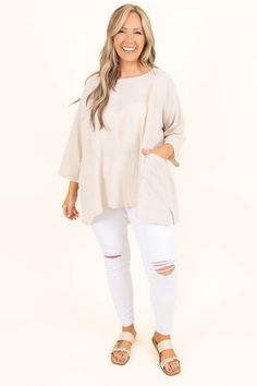 Don't think too much, you need this beauty in your wardrobe! The neutral sand beige color is just in time for the season! The functional pockets and lightweight design is great for a casual day out! We see this top paired with some skinnies or shorts for a classic chic look! 100% Cotton Spring Relaxed Fit Tops With Sleeve Pocket, Casual Taupe Tops For Day Out, Oversized Neutral Tops With Pockets, Versatile Cream Tops For Day Out, Oversized Neutral Top With Pockets, Versatile Cream Top For Day Out, Beige Cotton Tops With Side Pockets, Everyday Spring Tops With Pockets, Casual Taupe Tops For Spring