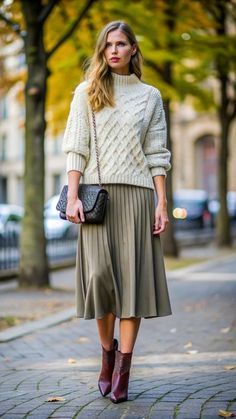 Fall Non-stretch Pleated Skirt, Chic Fall Pleated Midi Skirt, Non-stretch Pleated Skirt For Winter, Brown Long Winter Pleated Skirt, Fall Midi-length Pleated Skirt, Middle Aged Women Fashion, Trends 2025, August Nails