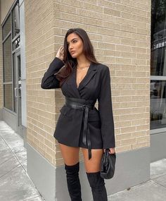 Classy Black Outfits, Zara Street Style, Casual Trendy Outfits, Outfits Night Out, Outfit Blazer, Girl Fashion Style, Looks Party, Fashion Days