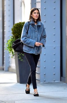 Tokyo Fashion, Street Outfit, Coat Black, 가을 패션, Cannes Film Festival, Mode Inspiration