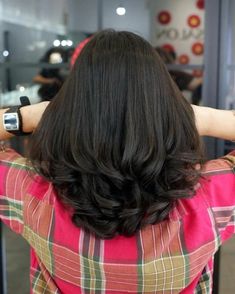 Leyar Hair Cut Girl, Hair Cut For Girls Latest, Short Hair Cuts For Women Shoulder Length Straight Medium Layered, Haircut Design For Women, Haircut For Medium Length Hair Indian, Shoulder Length Hair Cuts With Layers Straight, Trendy Haircuts For Short Hair, Indian Hair Cuts, Hair Style Vedio