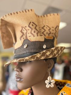 African Hat, Zulu Hat , African Church Hat, African Crown, African Formal Hat, Women Hat, Funk Hat - Etsy Zulu Hat, African Crown, African Hat, Church Lady Hats, Formal Hat, Classy Hats, African Hats, Black Hats, Funky Hats