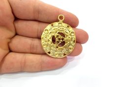 Material : gold plated zinc alloy Color : Gold Size : 36mm Quantity : 1 pc To see other all gold charms please click below https://www.etsy.com/shop/AZsupplies/search?search_query=nice+gold+charm&order=date_desc&view_type=list&ref=shop_search To see other all silver charms please click below https://www.etsy.com/shop/AZsupplies/search?search_query=nice+silver+charm&order=date_desc&view_type=list&ref=shop_search To see other all raw brass charms please click below https:// Gold Charms With Lobster Clasp For Jewelry Making, Gold Plated Pendant Charms, Gold Pendant Charms For Jewelry Making, Gold Round Pendant Charm With Lobster Clasp, Gold Pendant Charms For Gifts, Gold Pendant Charms As Gift, Yellow Gold Metal Charms For Gifts, Gold-tone Metal Charms For Gifts, Gold-plated Tarnish Resistant Charms