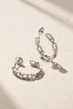 Find MESSIKA Small Move Link 18-karat White Diamond Hoop Earrings on Editorialist. Messika's earrings are part of the label's 'Move' collection, which is defined by tiny diamonds that can be adjusted in the oval-shaped links. They're handmade from 18-karat white gold and pavéd with the sparkling stones on the outside and inside of the hoop shape, ensuring they glitter from every angle. Gold Diamond Hoop Earrings, White Diamond Earrings, Vs Diamond, Tiny Diamond, Expensive Jewelry, White Gold Jewelry, Diamond Hoop Earrings, Small Earrings, Fine Jewellery Earrings