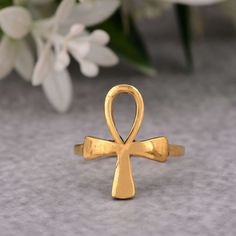 Gold Ankh Ring, Egyptian Ankh Cross Ring, Key of Life Ring, Design Cross Ring, Brass Cross Ring, Egyptian Jewelry, Perfect Gift for Women Size:- All Size Available In Variation Metal:-brass ❥ Customers' satisfaction is our biggest priority, please contact us with any questions/queries for future or existing orders, and we will do our best to make sure you are happy with your order. ❥Please make sure to add the correct address during checkout. You can return your purchased item within 15 days after successful delivery. We offer a 100% "Money Back Guarantee" if you are not satisfied with your purchase. Return charges will be paid by buyers only! My Store Link 👇 www.etsy.com/in-en/shop/AlluringMinimalist?ref=seller-platform-mcnav Thank You for visiting! AlluringMinimalist Ankh Ring, Egyptian Ring, Aries Girl, Key Of Life, Egyptian Ankh, Ankh Cross, Life Ring, Zierlicher Ring, Egyptian Jewelry