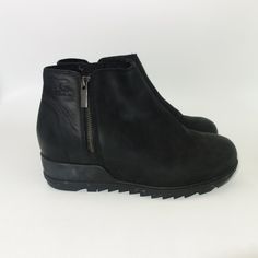 New Sorel Evie Zip Ii Leather Boots Booties Black Women's 7.5 Purchase By 10am Est And Your Item Will Ship The Same Business Day! New In Original Box...See Pictures To Verify Condition! Favorite For A Reason Taking Its Roots From The Best-Seller List, This Must-Have Wedge Pairs Perfectly With The Season. A Waterproof Suede Upper, Eva Footbed And Molded Rubber Outsole Keeps You Moving All Day Long. Upper: Waterproof Full Grain Leather Upper. Lateral Zipper. Textile Lining. Footbed: Removable Mold Sorel Evie Black, Sorel Explorer Joan Boot, Winter Boots Women Snow, Sorel Evie, Brown Wedge Boots, Sorel Waterproof Boots, Womens Duck Boots, Sorel Boots Womens, Brown Leather Ankle Boots