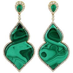 Handcrafted from 18-karat gold, these beautiful earrings are set with 51.16 carats Malachite, 1.1 carats Emerald and 1.99 carats of glimmering diamonds. FOLLOW MEGHNA JEWELS storefront to view the latest collection & exclusive pieces. Meghna Jewels is proudly rated as a Top Seller on 1stDibs with 5 star customer reviews. All items manufactured by us are handmade and can be customized or redesigned. Composition Size-58X29 MM Total Weight-22.222 Gold Weight(Gms)-11.372 Diamond Wt(Cts)-1.99 Emerald Glitter Jewelry, Jewelry Design Drawing, Jeweled Earrings, Diamond Jewelry Designs, Diamond Dangle Earrings, Yellow Gold Jewelry, Sterling Silver Jewelry Handmade, Jade Jewelry, 1 Carat