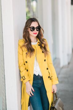 cute outfit for a rainy day! Yellow Winter Coat, Spring Coat Outfit, Yellow Pants Outfit, Yellow Trench Coat, Rainy Day Outfit For Work, Spring Trench Coat, Rain Outfit, Colorful Wardrobe, Model Outfit