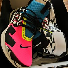 New In Box 10or 10.5 Fits More Like A 10.5men Modern Pink High-top Custom Sneakers, Box Color, Shoes Nike, Shoe Game, Mens Shoes Sneakers, Pink Blue, Nike Shoes, Men's Shoes, Shoes Sneakers