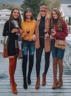 Casual Wine Tasting Outfit Winter, Cold Weather Wine Tasting Outfits, Wine Tour Outfit Winter, Winter Wine Tasting Outfit, Winery Outfit Fall Wine Tasting, Wine Country Outfit