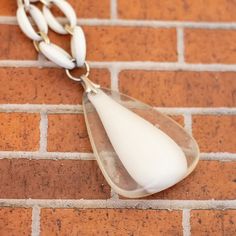 30 inch, Vintage White Plastic Beads Teardrop Necklace - W30 🤪 More Information 🤪 Important Details: Very light Material: Plastic Brand: NA Length: 30 inch Size: Please look at the last image for the item next to a ruler Teardrop Necklace, Plastic Beads, Ruler, Pendant Necklaces, White Vintage, Favorite Jewelry, Jewelry Necklace Pendant, Accessory Gift, Jewelry Necklaces