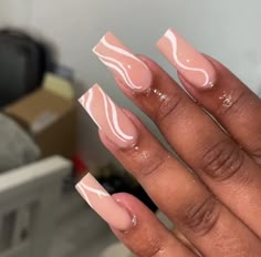 Medium Short Acrylic Nails, Medium Acrylic Nails Ideas, Square Nails Ideas Medium, Medium Square Acrylic Nails, Medium Acrylic Nails, Disney Acrylic Nails, Formal Nails, Subtle Nails, French Tip Acrylic Nails